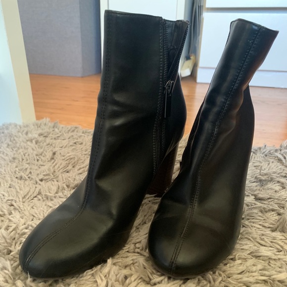 Black booties - Picture 4 of 6